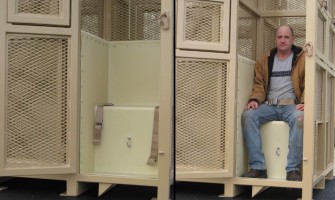 5′ X 7′ Airlift Prisoner Containment System